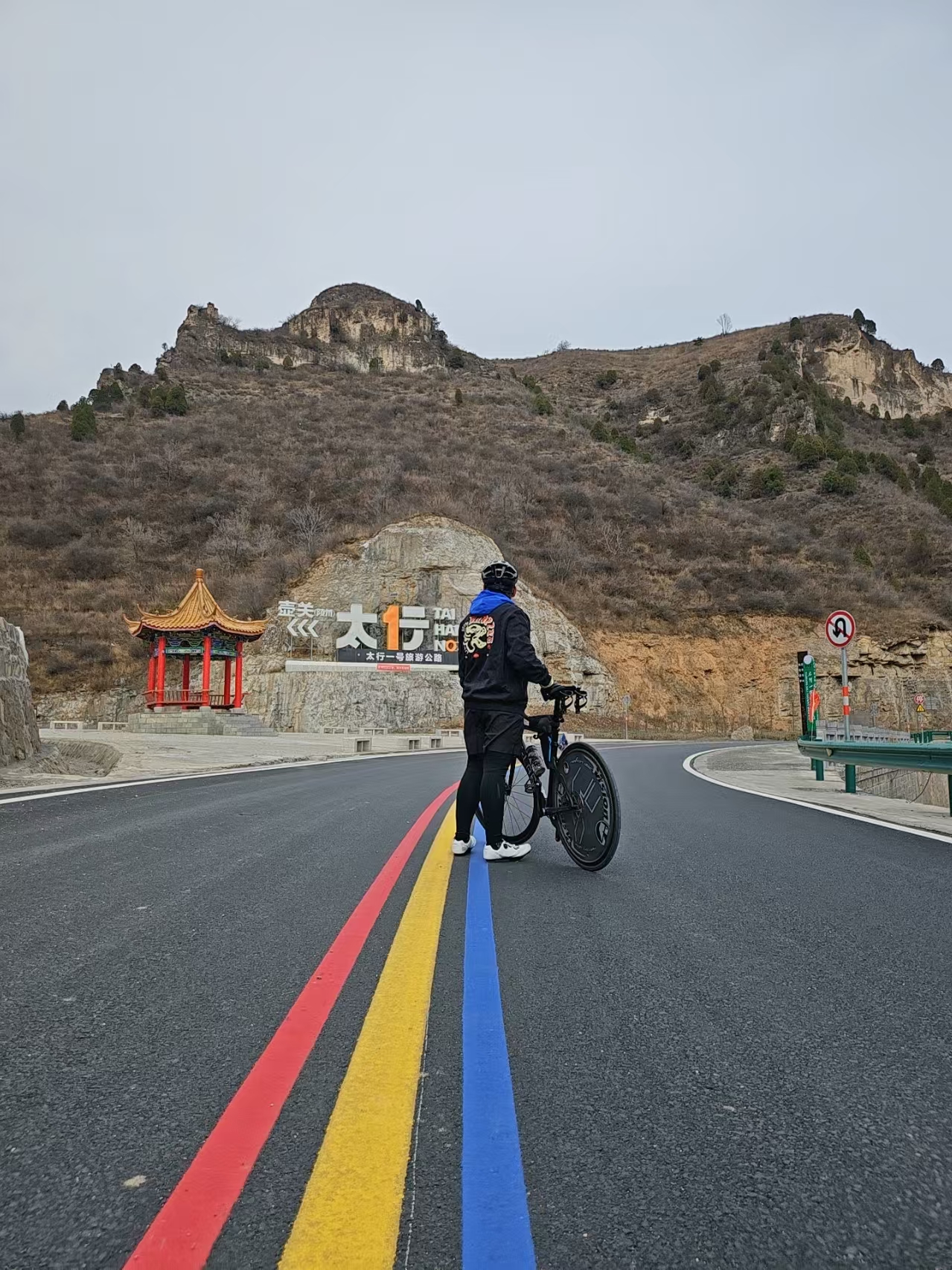 所有白子厨的sensei都给我去骑车_图2