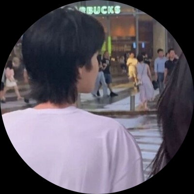 林允恩.