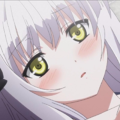 倾三秀