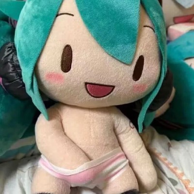 琼