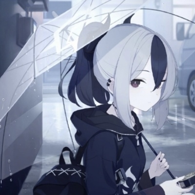鬼方カヨコ