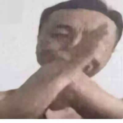 抱拳鹰