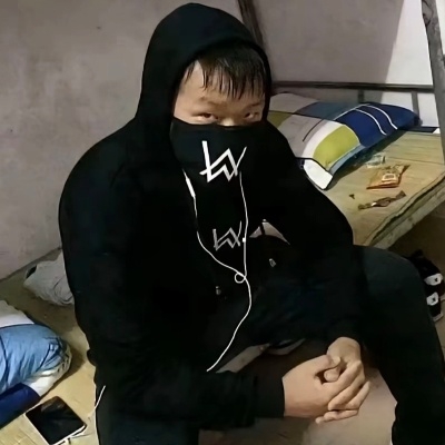 只想睡觉的嘉豪