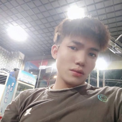 电瓶车与她皆失